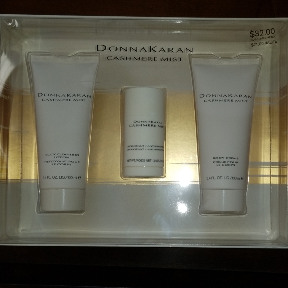 Donna Karan cashmere mist set